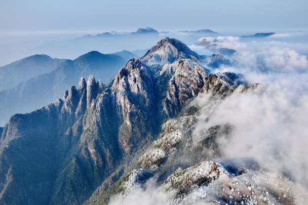 A dreamlike winter wonderland on Jiangxi’s mountain