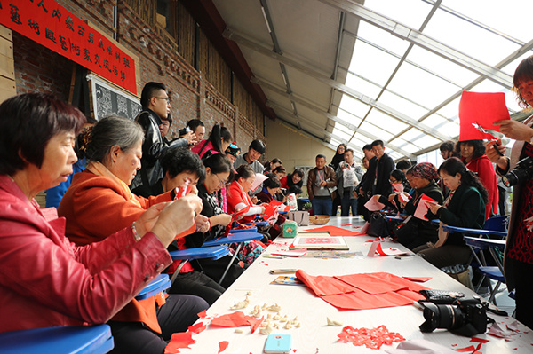 Folk art thrives in Baotou