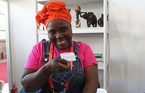 African women sell crystal earning $460 a day