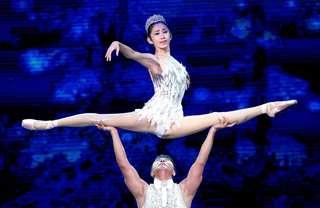 Contestants perform at China Acrobatics Golden Chrysanthemum Awards