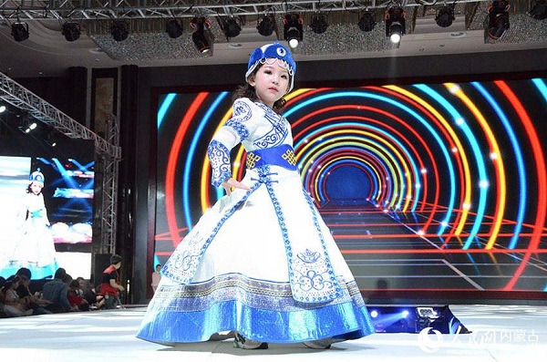 Inner Mongolia holds modeling contest for children