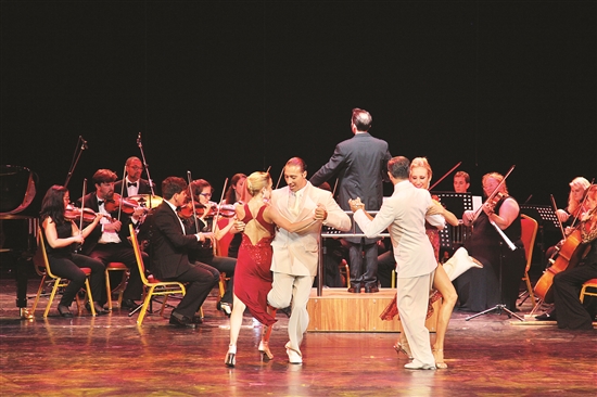 Argentinians tango in Baotou