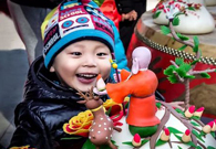 Delicate 'Jiaodong bobo' on display in Yantai