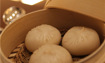 ​Three-Diced Steamed Bun (三丁包 sān dīng bāo)