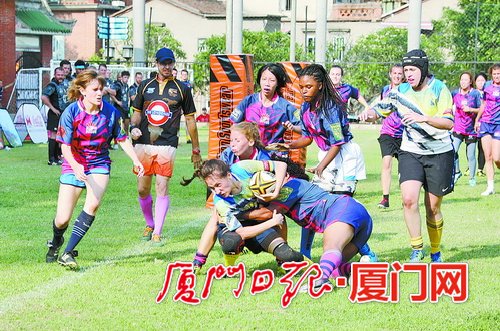 rugby fans from 25 countries compete on gulangyu island3.jpg.jpg