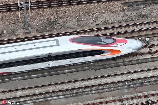 first high speed train to link xiamen with hong kong runs from september1发.jpg