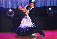 Intl dancers cha-cha in Guangzhou