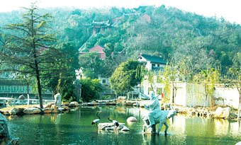 Yixing Zhanggong's Cave Scenic Spot