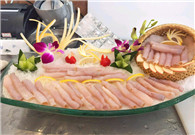 Sandworm sashimi (沙虫刺身/Shachong Cishen)