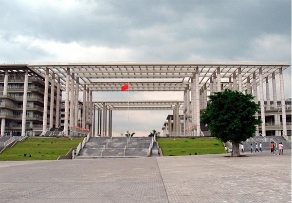 广东工业大学大学城.jpg