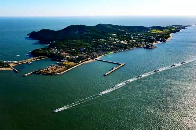 Weihai: a popular getaway in summertime