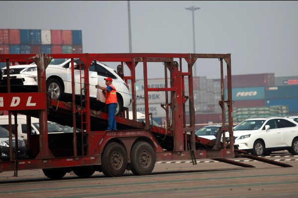 China exports first batch of second-hand commercial vehicles