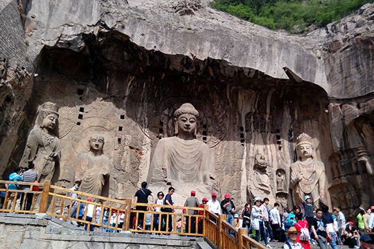 China's Longmen Grottoes introduces full-coverage 5G network