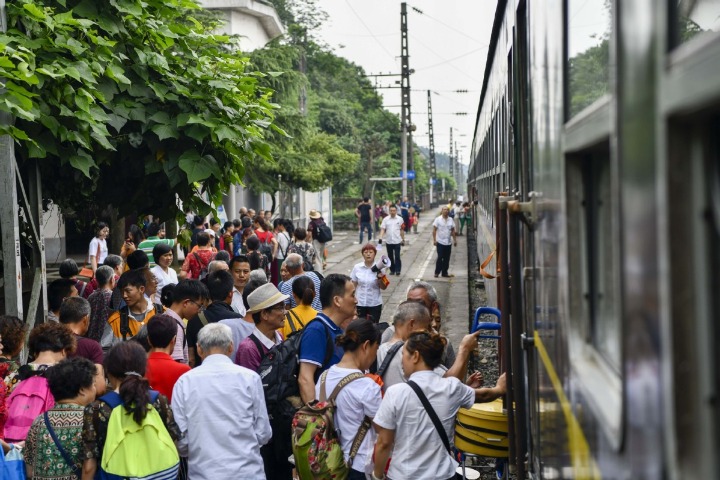 China's economic planner OKs urban rail projects in SW city