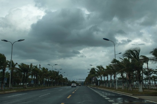 Typhoon Wipha lands on Hainan