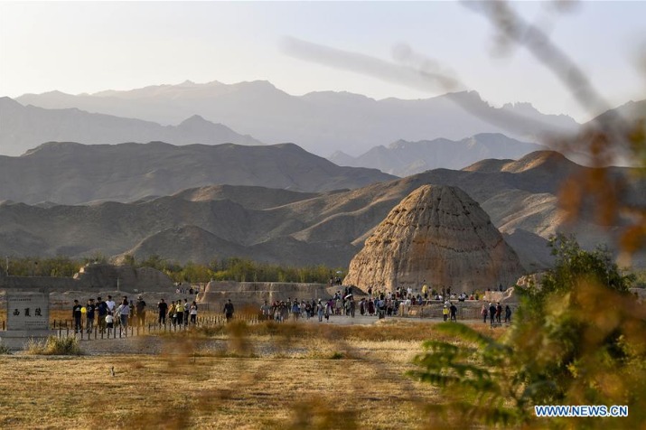 Tourists visit imperial tombs in China's Ningxia during National Day holiday