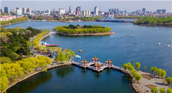 Spring breathes new life into the South Lake Park