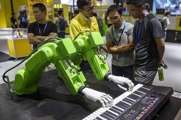 Fanuc opens robotics base in Guangzhou