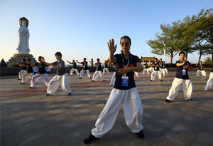 World tai chi culture and tourism festival kicks off in Sanya