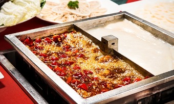 Sichuan hotpot(四川火锅/sì chuān huǒ guō)