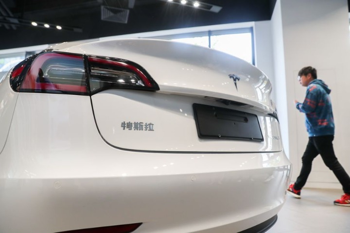 1st batch China-produced Tesla vehicles delivered in Shanghai