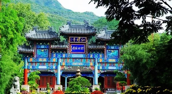 1. 红螺寺---english.visitbeijing.com.cn.jpg