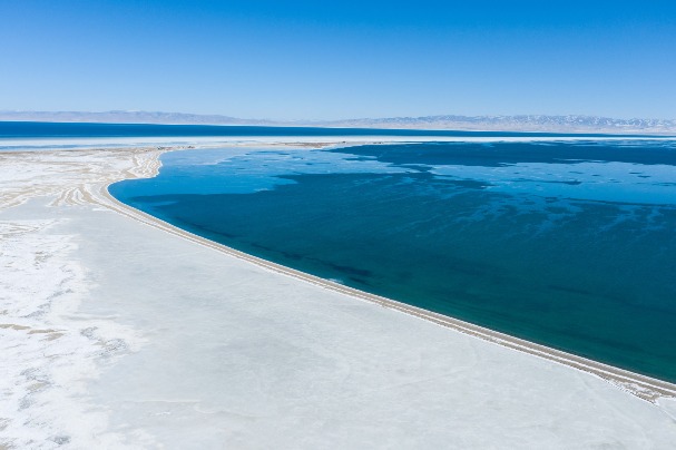 China's largest saltwater lake sees better ecosystem