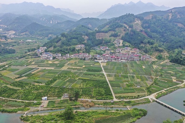 Bright new life for Baiku Yao People in S China's Guangxi