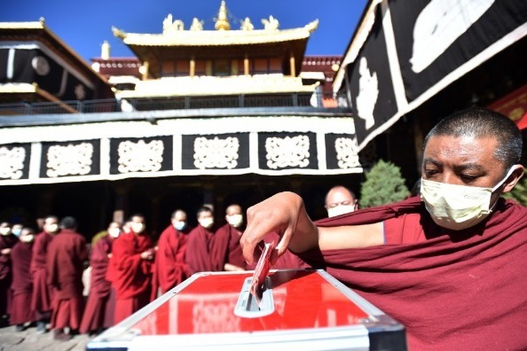 Lhasa to reopen temples as China's epidemic wanes