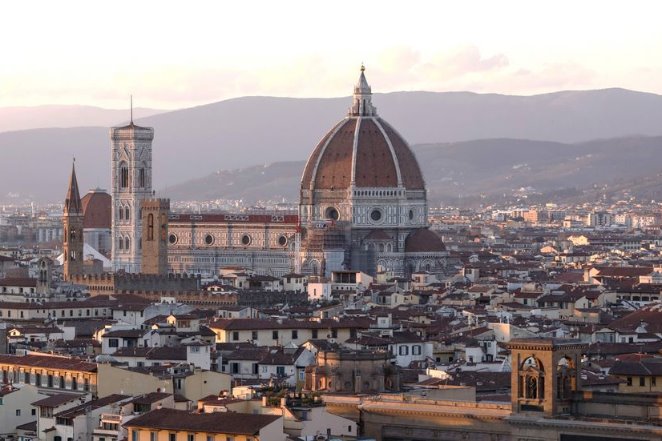 Nanjing donates 150,000 masks to sister city Florence