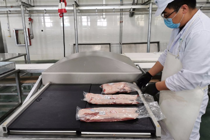 China issues guidelines for COVID-19 prevention, control in meat plants