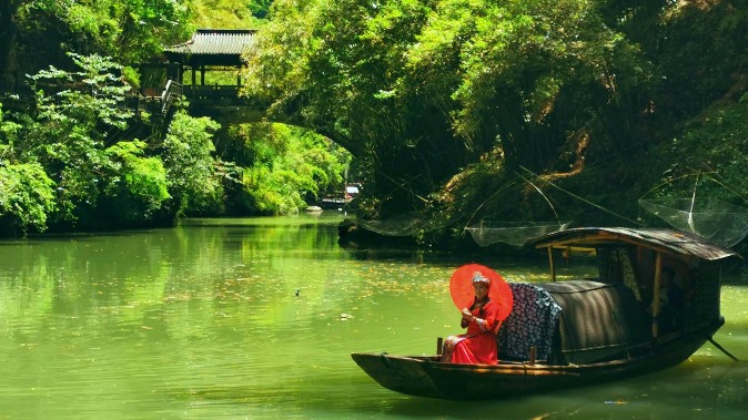 Hubei's top scenic spots record 4.6 m visits in 9 days