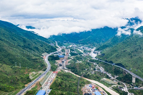 25 ancient tombs with encased skulls found in China's Guizhou