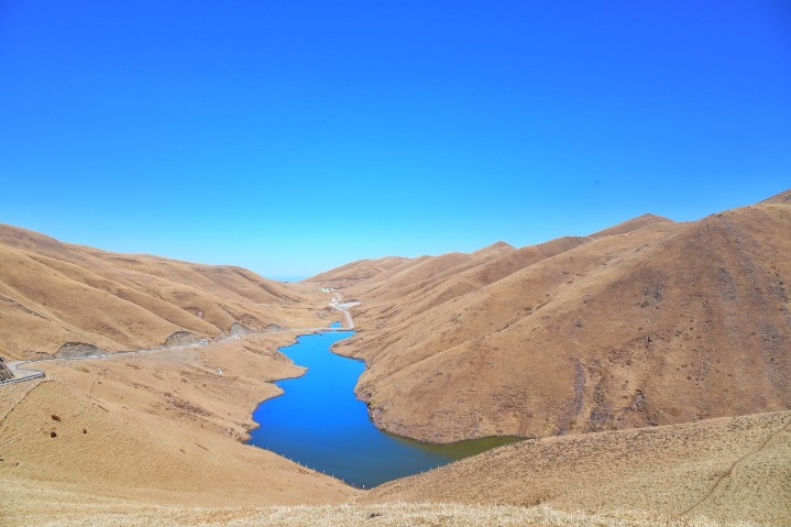 Dahai Grass Mountain, known as “China’s New Zealand”