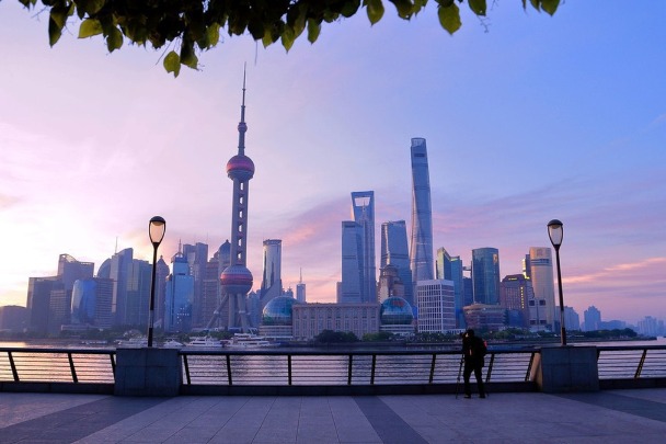 Shanghai expects economic growth above 6 percent