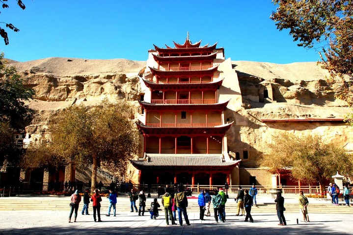 UNESCO World Heritage site Mogao Grottoes closed due to sandstorm