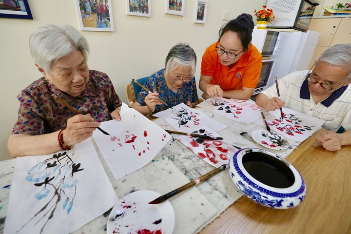 Life expectancy of Shanghai residents grows