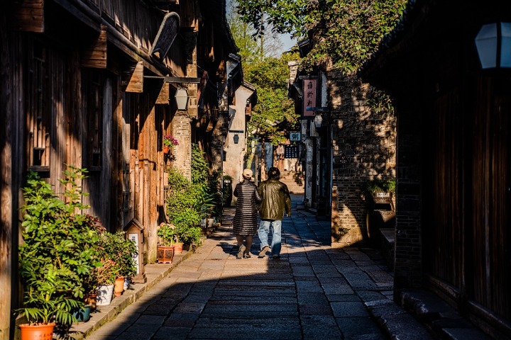 Dawn light awakens renowned water town in spring