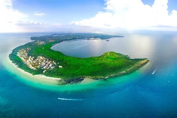 South Bay Crocodile Mountain Scenic Area of Weizhou Island, Guangxi Zhuang autonomous region