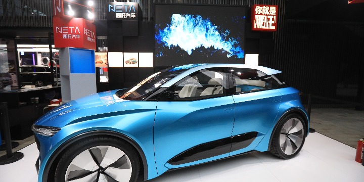 China's carmakers eye new energy top spot