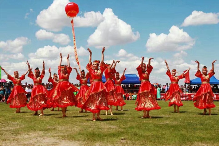 Heilongjiang ethnic groups capitalize on their unique cultures