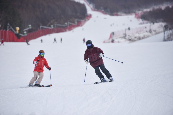 Hebei to build Zhangjiakou, Chengde into elite ice tourism destinations