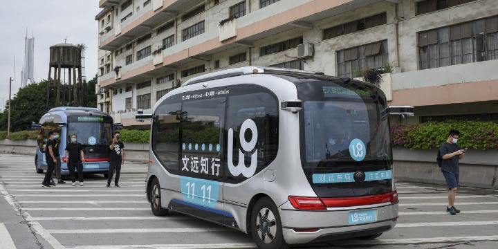 Driverless vehicles steer deliveries forward