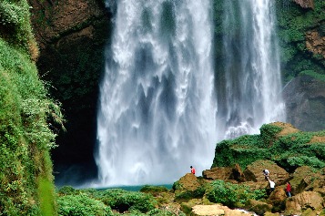 Mythical realm appears amid Guizhou karst landform