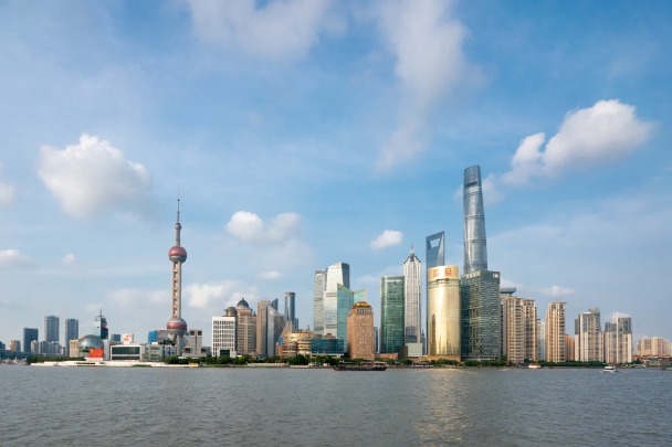 Shanghai GDP tops 2.01 trillion yuan in H1