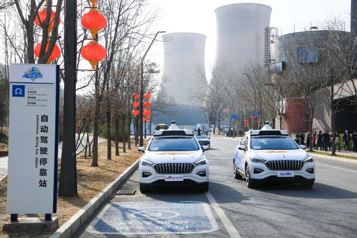 Robotaxis already safer than chauffeured vehicles, say executives