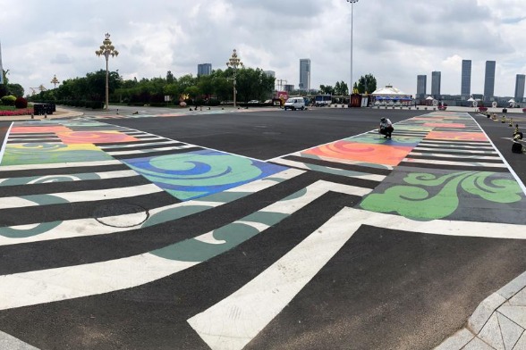 Unusual crosswalks popular in Inner Mongolia