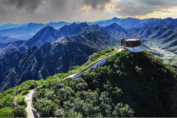 Great Wall section offers marvelous views of Beijing’s suburb