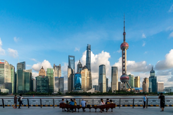 Shanghai financial plan aims for the sky