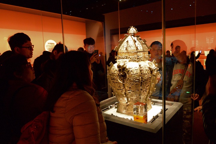 Bronze container a masterpiece from heyday of Chinese Bronze Age